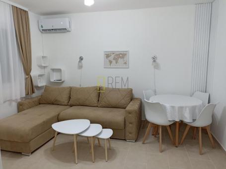 Prodajemo- garsonjera od 24m2 u Podgorici, kod Gintaša