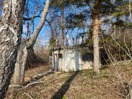 Sremska Kamenica-Staro Selo-Građevinski Plac 1088 m2 u Zelenom kraju-065/385 8880