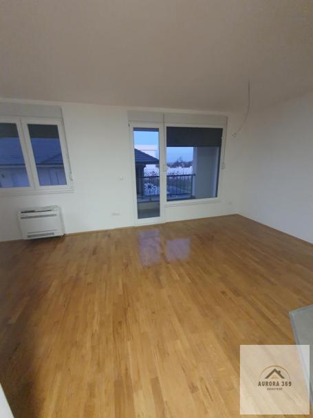 MIŠELUK, PETROVARADIN, NOVI SAD. NOV, USELJIV, DVOIPOSOBAN 58m2