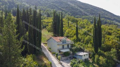 Prodaja, kuca, 231m2, Sutorina, Herceg Novi