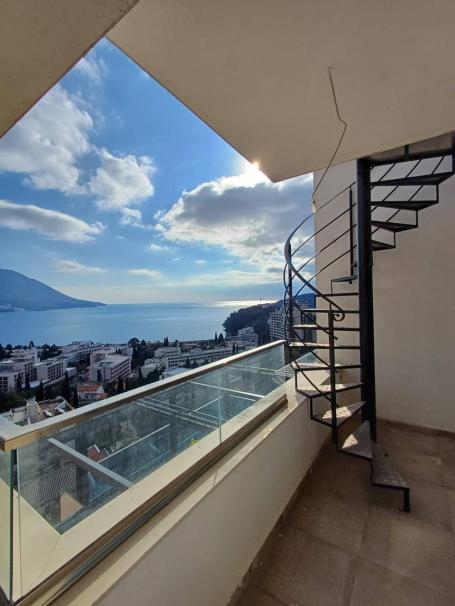Prodaja Apartmana sa Pogledom na More u Bečićima