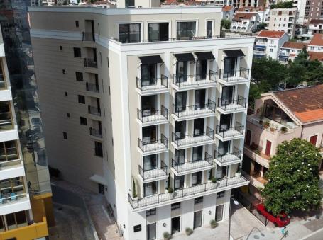 Garsonjera na prodaju u centru Budve – Allure Condo Hotel 4*