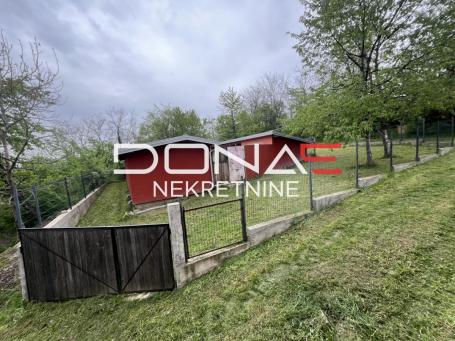 Kovanluk, PLAC SA NAMENSKIM OBJEKTOM