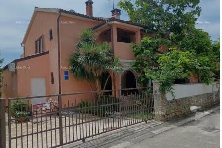 Kuća ROVINJ – APARTMANSKA ZGRADA NA MIRNOJ LOKACIJI, IDEALNA ZA INVESTICIJU