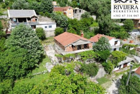 Na prodaju porodicna kuca Risan Kotor