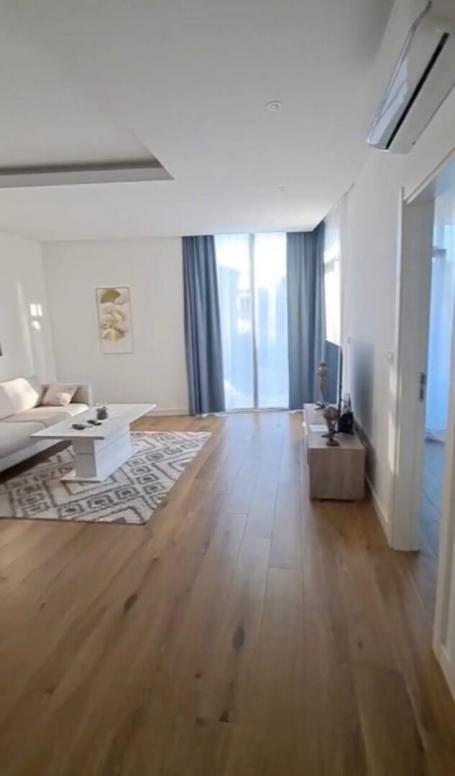 Prodaja, Stan, 54m2 , DONJA LASTVA