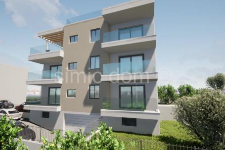 Novi apartman s vrtom 60m od plaže, Čiovo