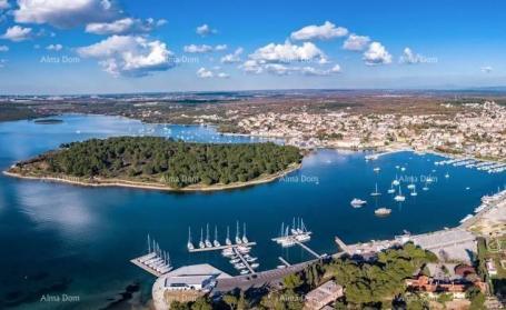 Kuća Medulin  -prodaja apartmanske kuće s 10 odvojenih stambenih jedninica! Blizina mora i plaža!