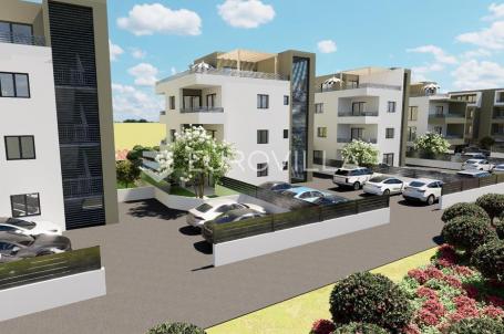 Trogir, jednosoban stan s privatnim vrtom