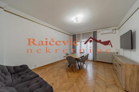 VRACAR CVETNI TRG 102m2 , 3T ,1000e