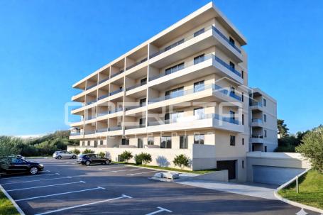 Novo u ponudi – S4 - 2sobni stan s terasom i pogledom, Makarska 
