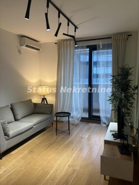 ODLIČAN LUX OPREMLJEN DVOSOBAN STAN 42M2 U SAMOM CENTRU GRADA, PUPINOVA PALATA