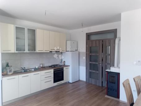 VODICE - stan u prizemlju 126 m2