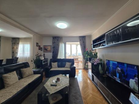 Dupleks 120m² sa 3 terase i panoramskim pogledom na more – Dubovica Lux, Budva