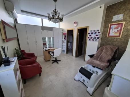 Poslovni prostor 60 m² na Prodaju – Pejton, Podgorica
