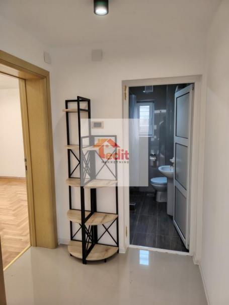 RENOVIRAN STAN U PRIZEMLJU KUĆE-50 m2 -FZNR