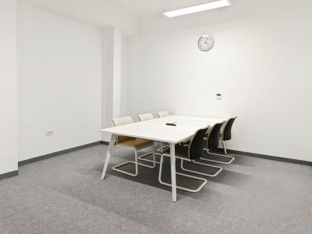 Kancelarija za 10 osobe na lokaciji HQ IRIN Business Center