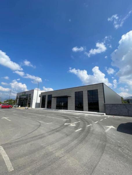 Poslovni prostor 700 m² na Izdavanje – Stari Aerodrom, Podgorica