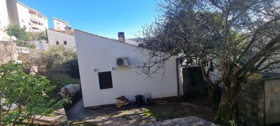 Prodaje se kuca 50m2 u Budvi, Dubovica