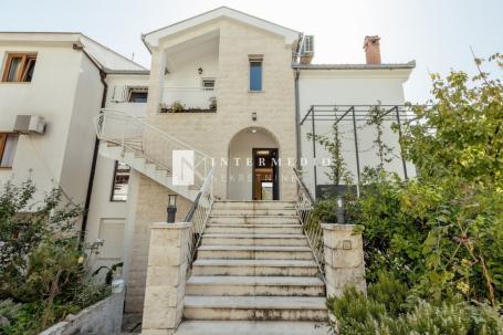 Luksuzan dvosoban stan sa panoramskim pogledom na more – Savina, Herceg Novi