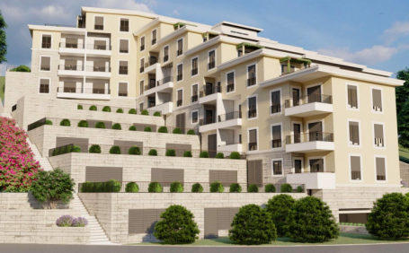 Spacious apartment with sea view - for living and recreation in Budva Riviera, Becici