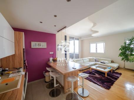 Lux 4. 0 penthaus u kompleksu Dunavske terase 129m2