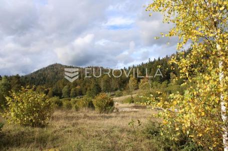 Fužine, predivan ravan teren 726 m², blizini jezera Bajer