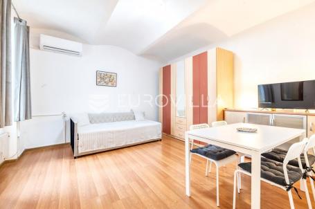Zagreb, Donji Grad, uređen jednosoban stan 25 m²