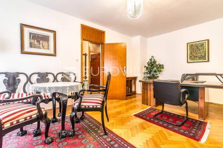 Zagreb, Kuhačeva, ured/poslovni prostor/stan 40 m² u visokom prizemlju