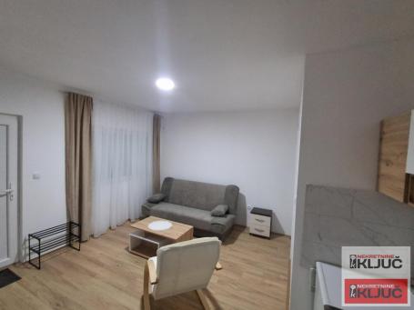Garsonjera 23 m2, nova , nameštena, 300 e sa svim troškovima