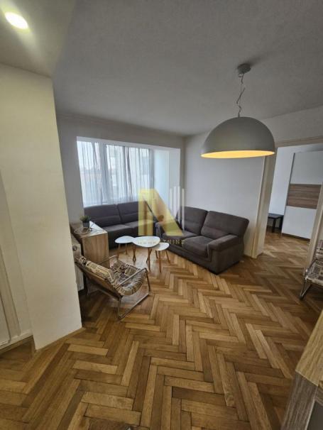Odličan dvosoban stan, 48m2+170m2 terase, Centar