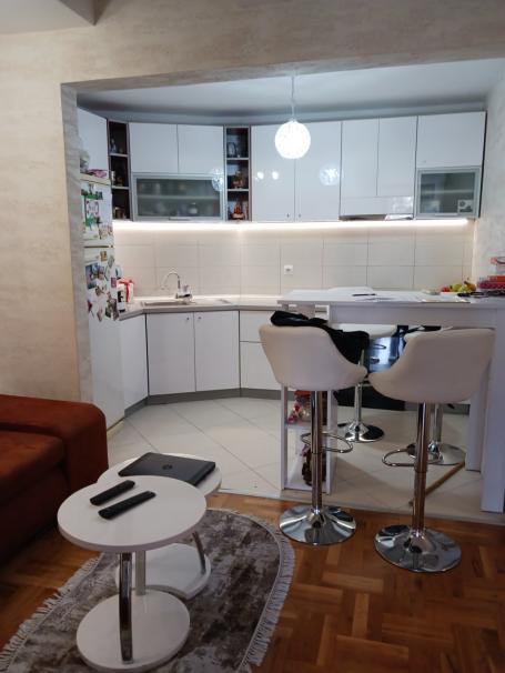 stan 58m2, ZEMUN, PRVOMAJSKA