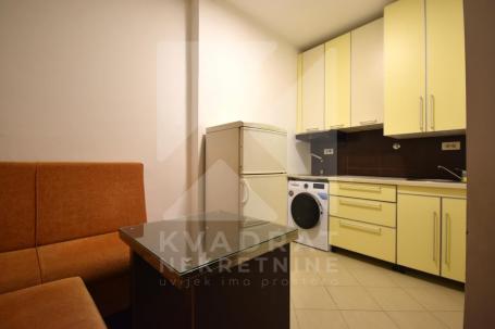 Izdavanje, Jednosoban stan, Podgorica, Stara Varoš, 33m2