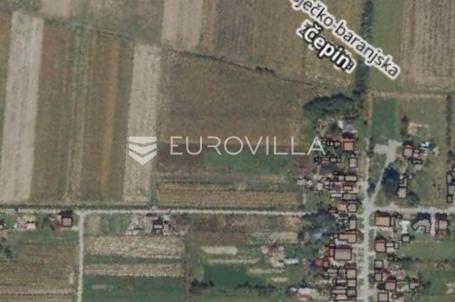 Čepin, građevinsko zemljište 580 m²