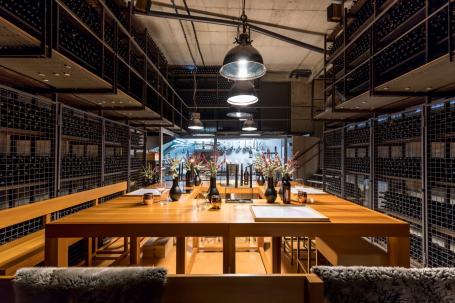 PRODAJE SE UREĐEN RESTORAN /  VINOTEKA / POSL. PROSTOR – ILICA, ZAGREB (172 m²)