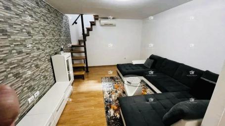 Истра, Бује, кућа 122м2, комплетно реновирана, центар