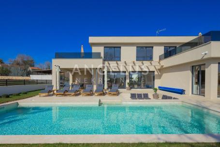 Istrien, Rovinj - moderne Villa mit pool, 210 m², zu verkaufen!