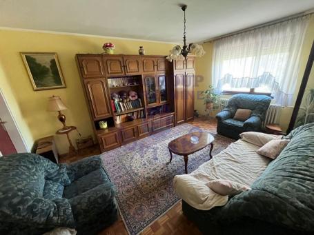 Trosoban stan na Novom Naselju, 58m2