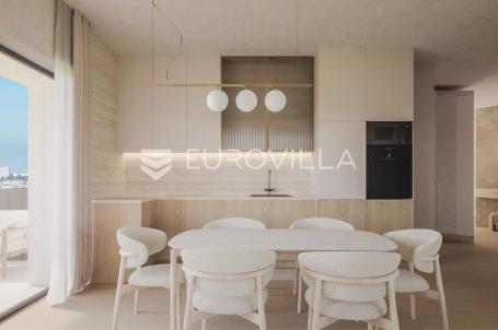 Istra, Umag — Green Tower Residence, moderan jednosoban stan s terasom na 5. katu