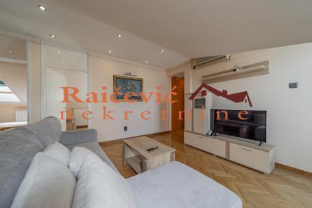 STARI GRAD STARI GRAD 83m2 , T ,900e