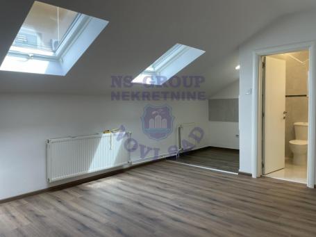 Kompletno renovirana garsonjera u centru grada!