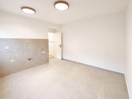 Prodaja jednosobnog stana 33m² na atraktivnoj lokaciji u Budvi – Gospoština