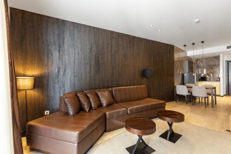 A luxuriously furnished apartment for sale in Bečići – an opportunity not to be missed. 