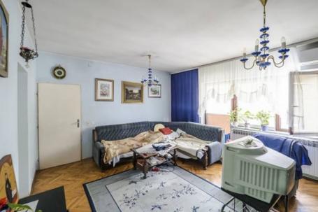 Kuća u blizini Zvezdarske šume na placu od 3.5 ara