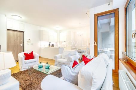Zagreb, Donji Grad, Banjavčićeva, prekrasan dvosoban stan 49 m²