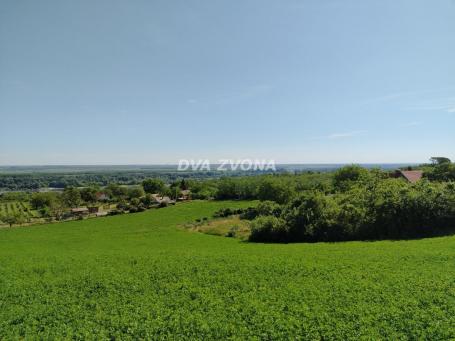 PLAC NOVI SLANKAMEN - POGLED NA DUNAV - POVOLJNO