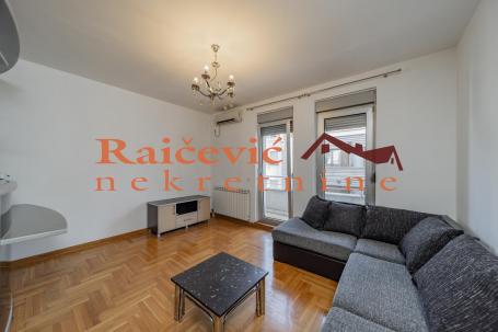 ZVEZDARA CRVENI KRST 57m2 , T ,240000e
