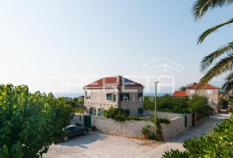 Kuća s pogledom na more, bazen, sauna, Mirca, Brač