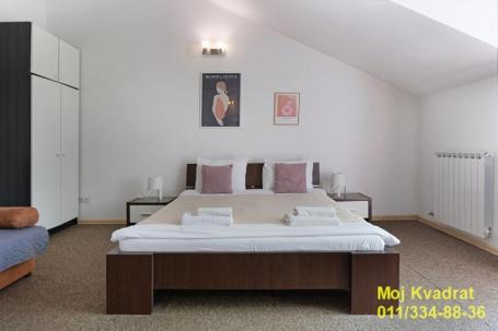 Voždovac, Autokomanda - Bulevar oslobođenja, 33m2