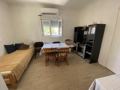Kuća, Rafinerija, 80m2